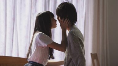 小松菜奈が誰彼構わずキスしまくりぃ・・・｜映画『渇き。』【解説レビュー/予告】(１分映画批評)